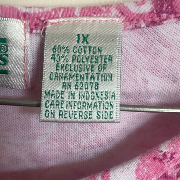 Pink shirt - Picture 2 of 2